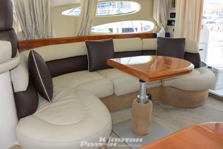 Azimut 39 "Мыс Надежда" — моторная яхта в Балаклаве, фото 4